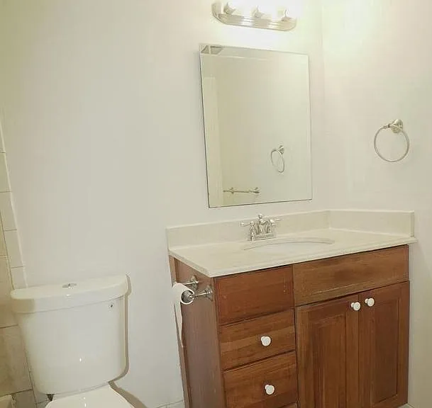 525 N Armistead St #302 — Photo 16