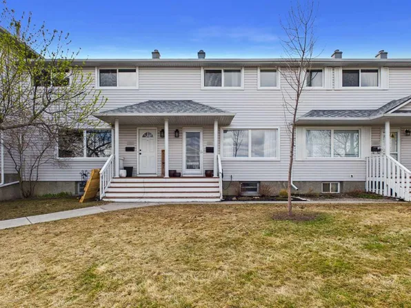 584 N Killarney Glen Ct SW, Calgary, AB T3E 7H4