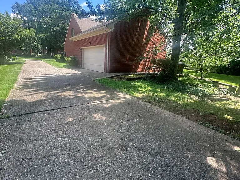 1002 Juniper Springs Dr — Photo 80