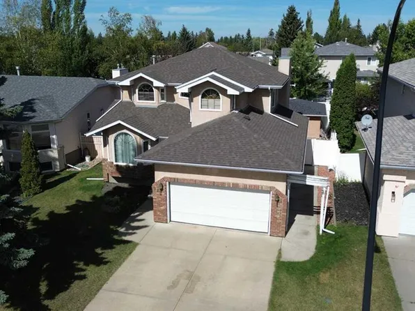 92 SE Anquetel St, Red Deer, AB T4R 2K7