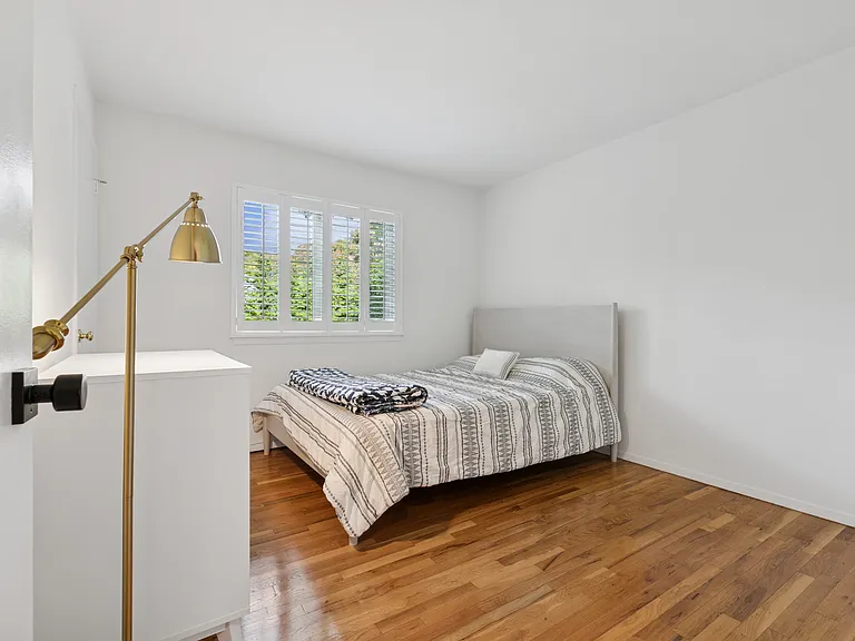 4 Morris Ct — Photo 18