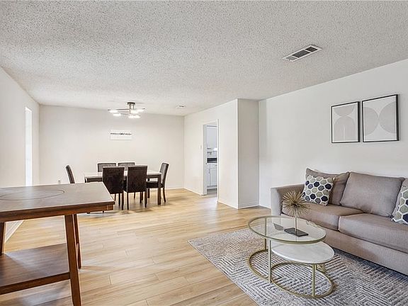 4th image of 3730 Rue Michelle