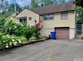 37 Maryknoll Rd, Metuchen, NJ 08840