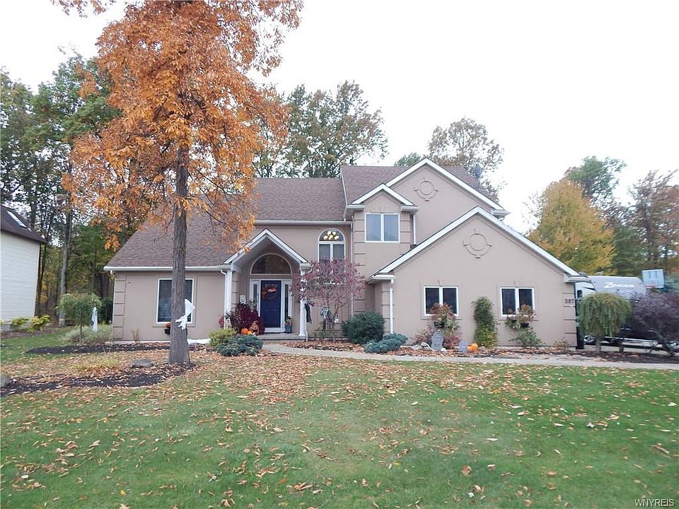 1st image of 307 Deerwood Ln