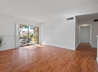 The Court At Kendall, Miami, FL 33193