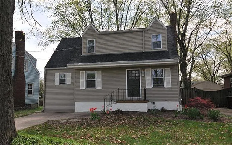 57 Dudley Pike photo 1