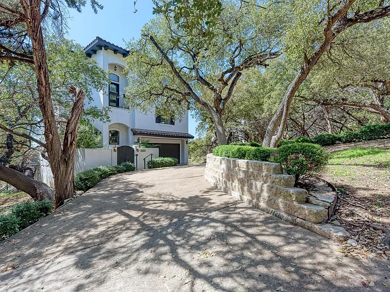 13803 Lake View Dr — Photo 6