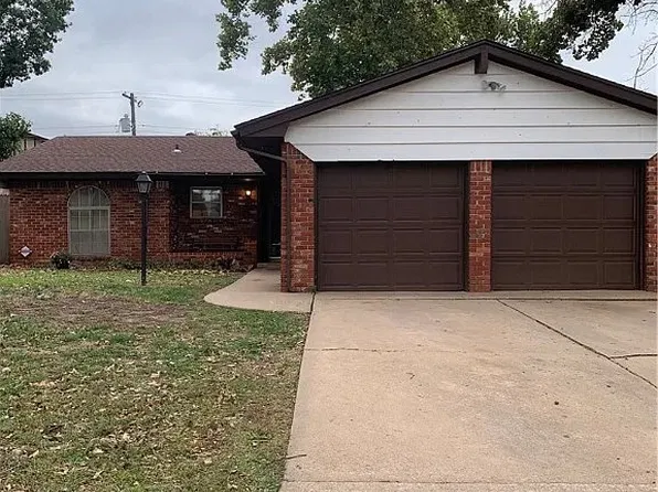 8116 NW 25th St, Bethany, OK 73008