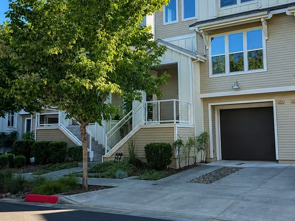 425 Kylie Ln, Santa Rosa, CA 95409