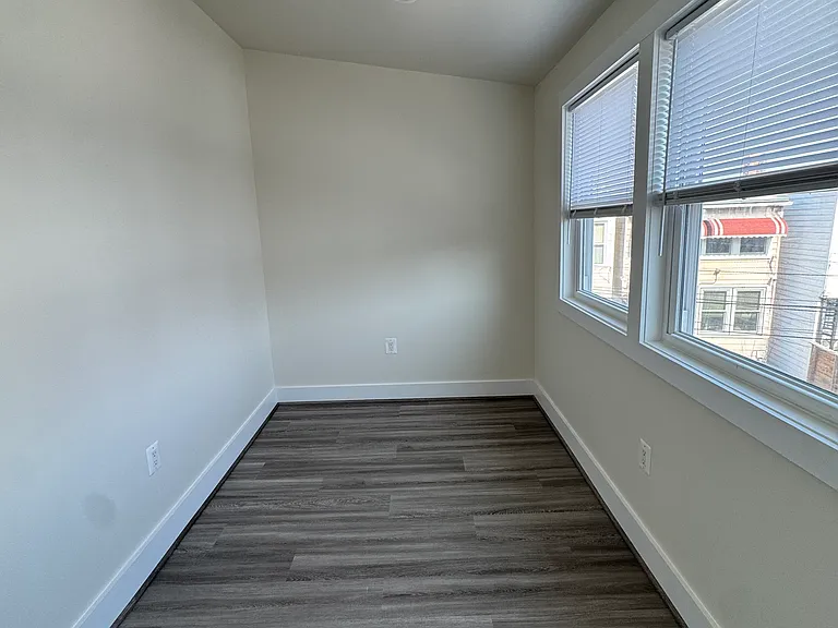 1106 Owen Pl NE #A — Photo 15