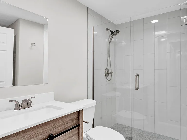 Heathmore Villas Apartments — Photo 11