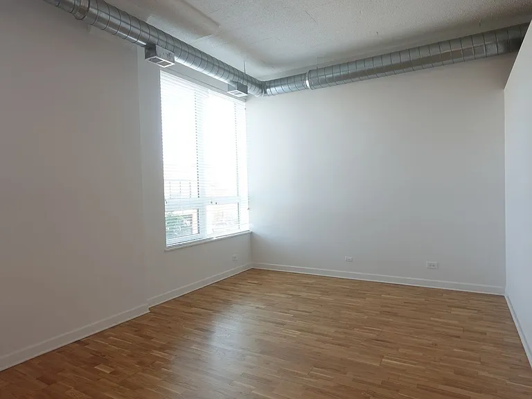 4131 W Belmont Ave #201 — Photo 5
