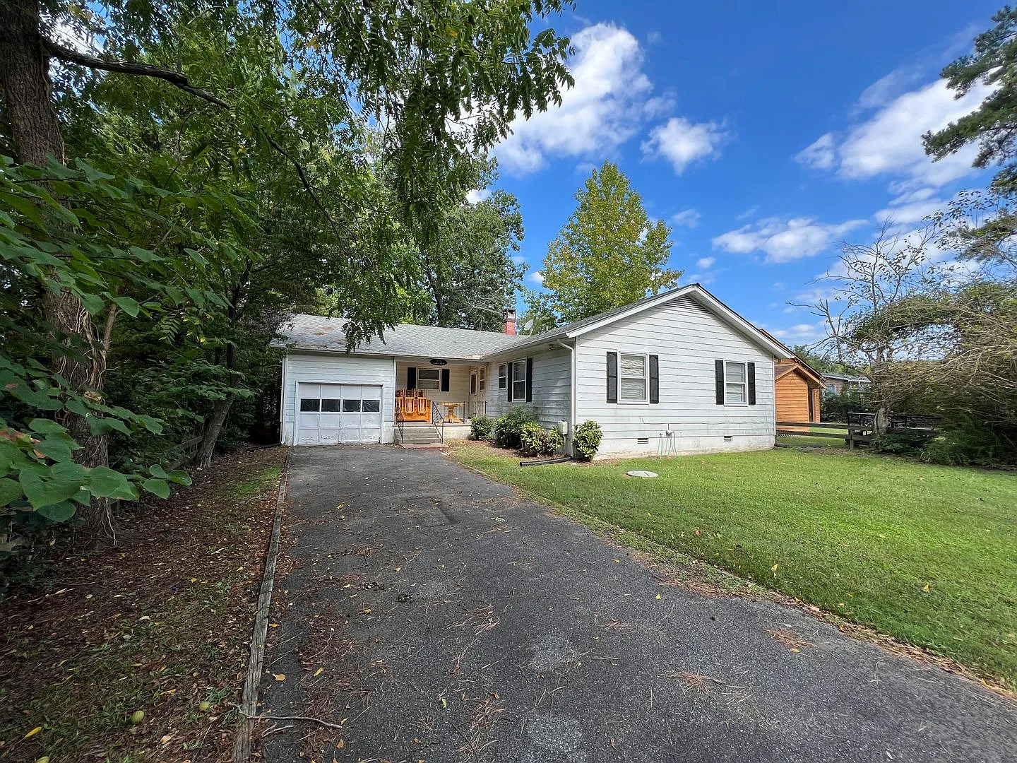 One Level Waterfront Home — Photo 4