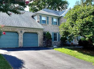 516 Bluegrass Dr, Wilmington, DE 19808