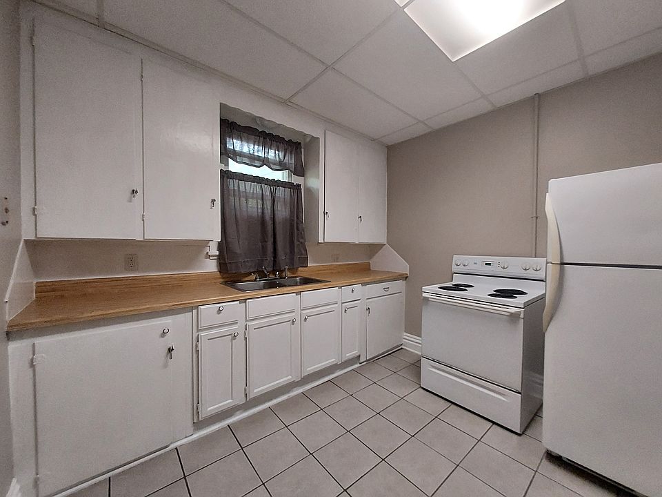 1st image of 292 Hudson Ave #B