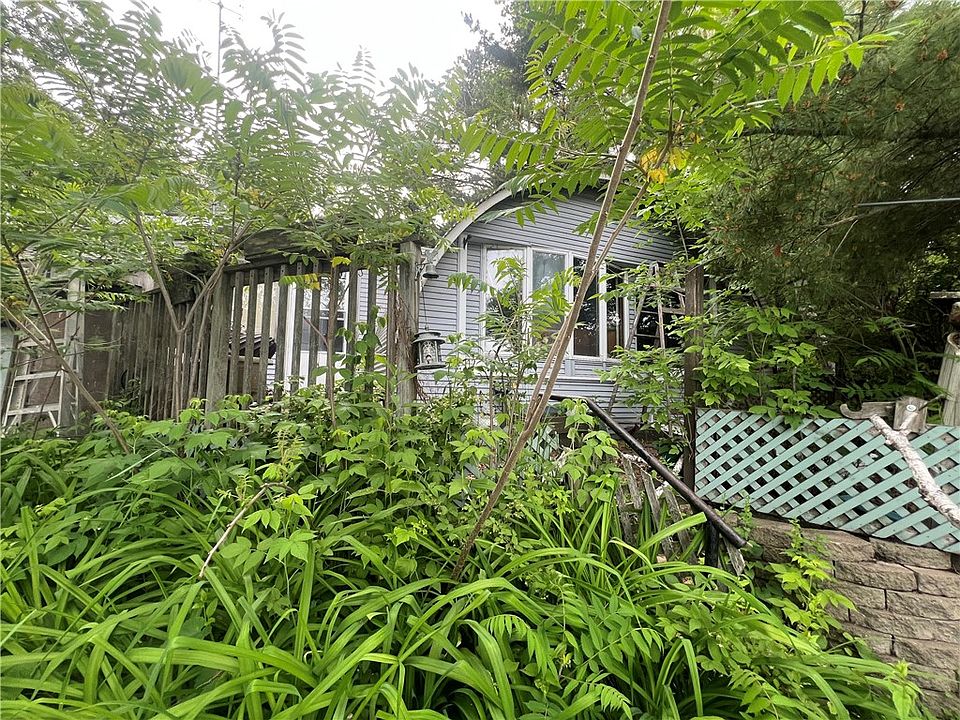 1st image of 1042 Lutefisk Pt