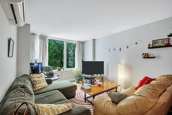 Rented by Compass | media 12