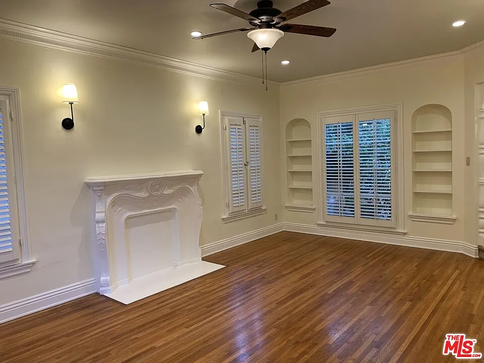 2 bed, 1.5 bath, 1390 sqft, $3,250 — Photo 3