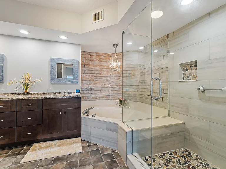 164 NE Edgewater Dr #2103 — Photo 11