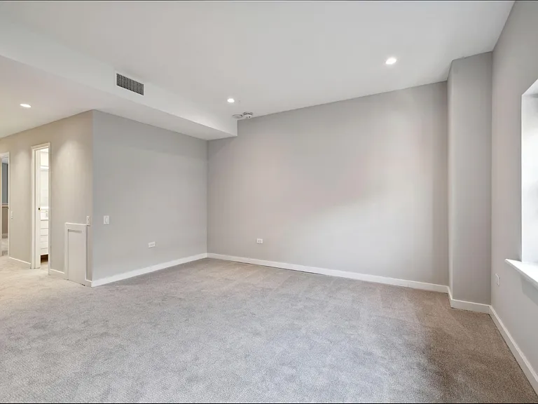 875 Sansom St #Penthouse 103 — Photo 12