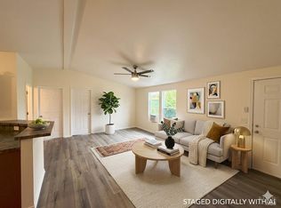 127 apple Lane, Santa Rosa, CA 95407