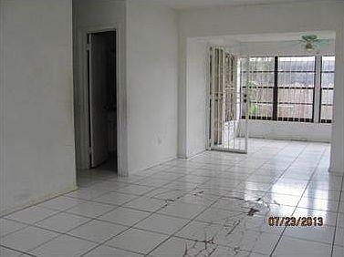 5th image of 490 NE 168th Ter