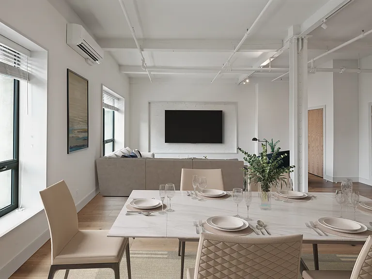 482 Congress St #208 — Photo 4