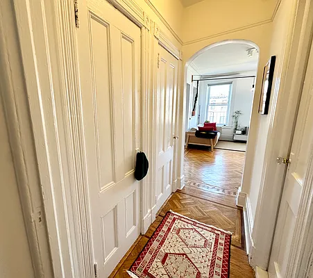 Rented by Garfield Realty  | media 24