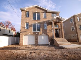 280 Warren Street, LYNDHURST, NJ 07071