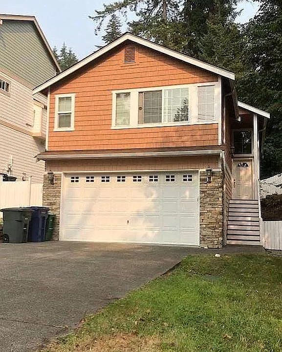 1st image of 1222 211th Ave NE