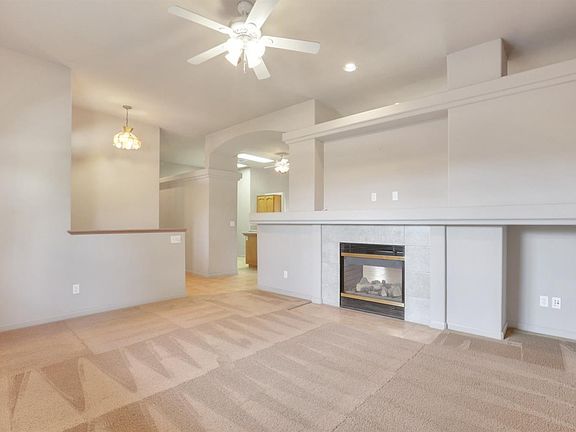 5th image of 1210 E Mesa Ct