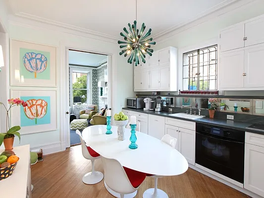 Sold by Sotheby's International Realty | media 4
