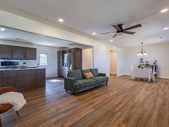 5th image of 32 Manley Rd