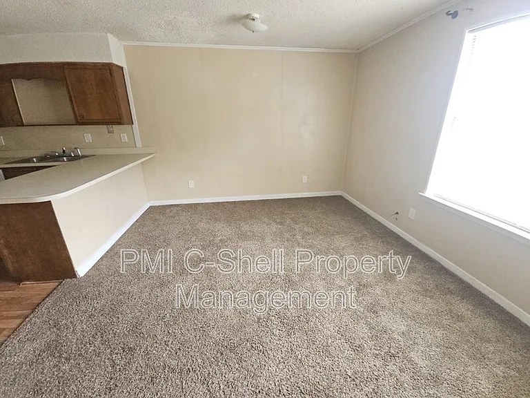 1111 Polk Ave #C — Photo 7