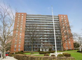 97-07 63rd Rd APT 12L, Rego Park, NY 11374