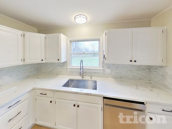4th image of 3343 N Ellen Dr