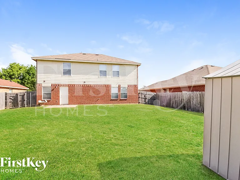 2809 Spencer Cir — Photo 15