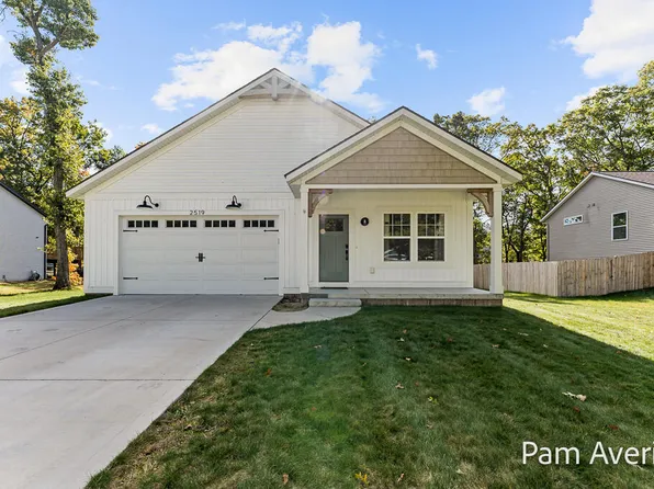 2519 Hickorynut Trl, Muskegon, MI 49442