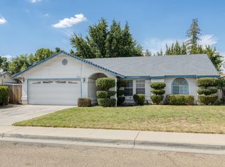2010 10th St, Sanger, CA 93657