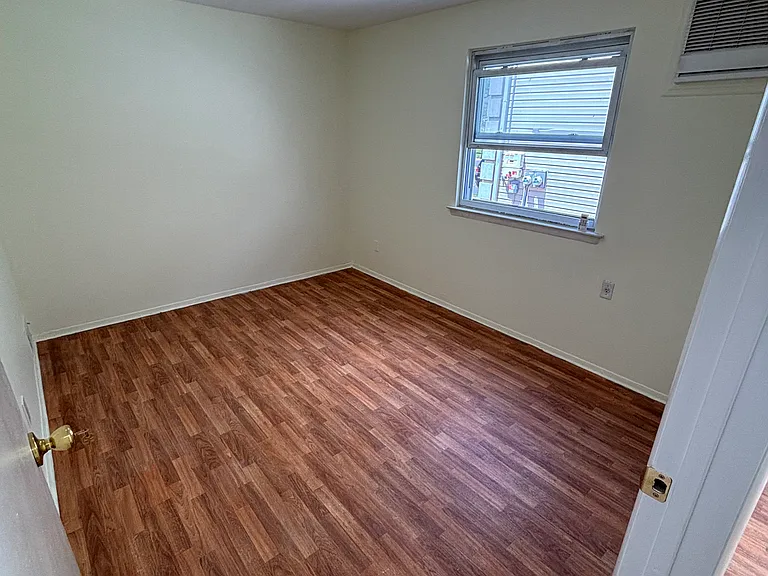21 Evan Pl — Photo 17
