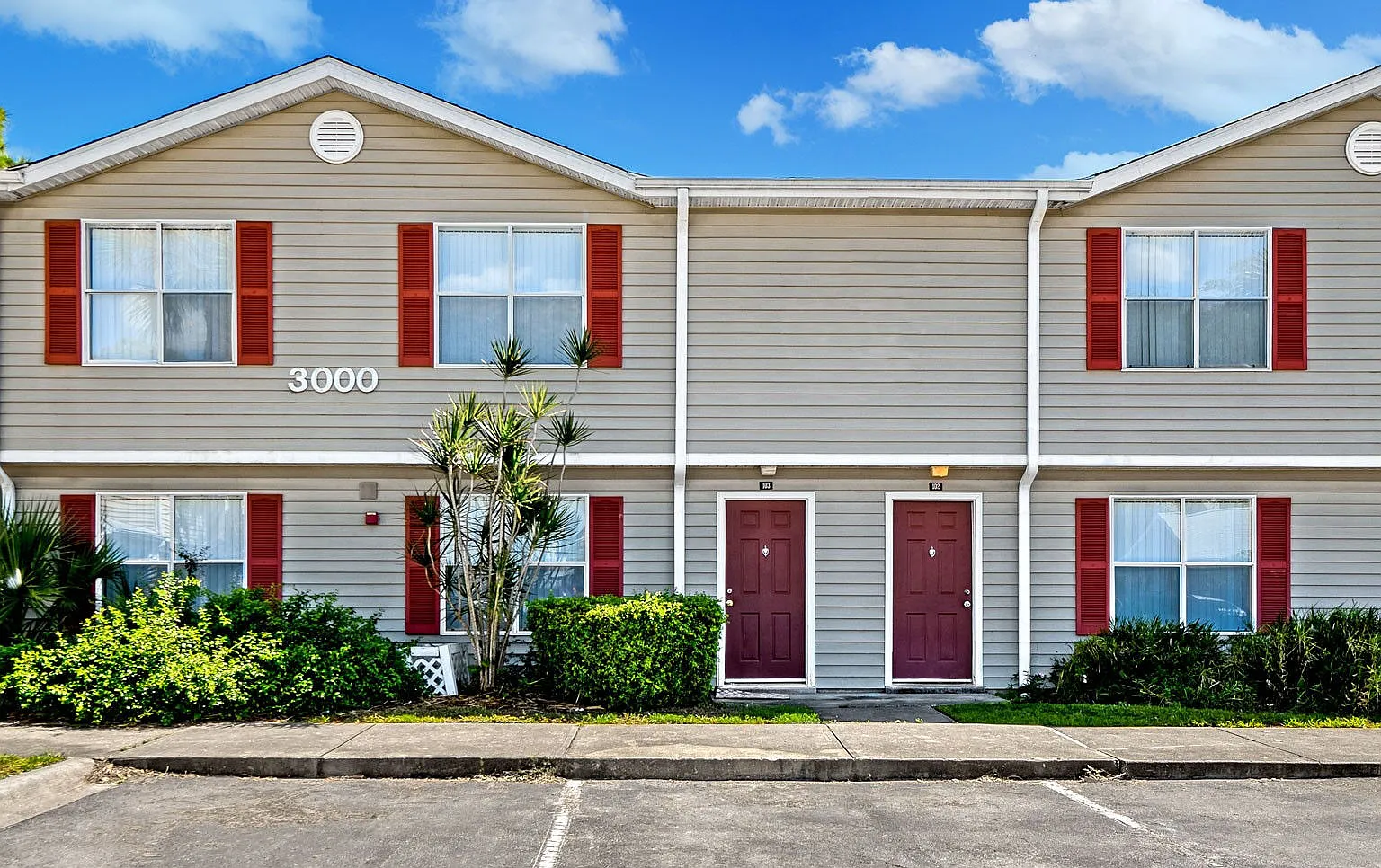 Sabal Palms Apartments — Photo 4