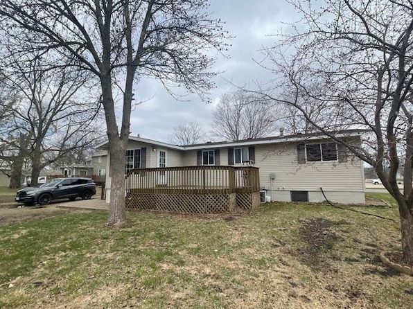 402 Main St W, Morristown, MN 55052