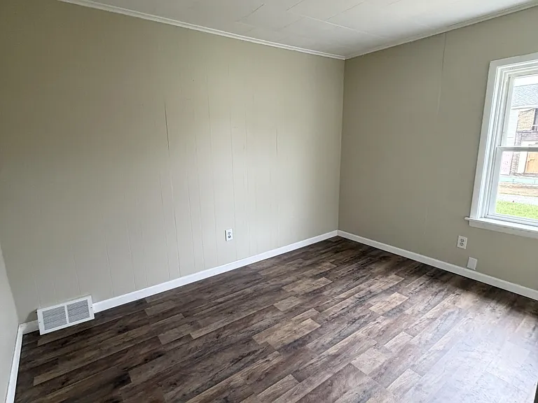 2245 Raymond Avenue - Front House — Photo 4