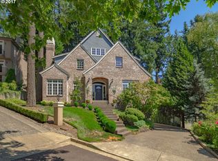 13644 Melrose Pl, Lake Oswego, OR 97035