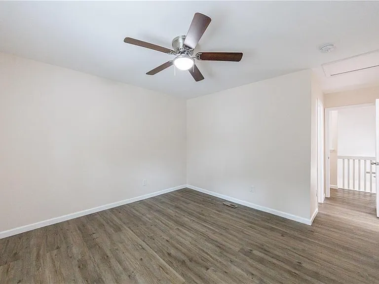 1248 Falling Water Dr SE — Photo 27