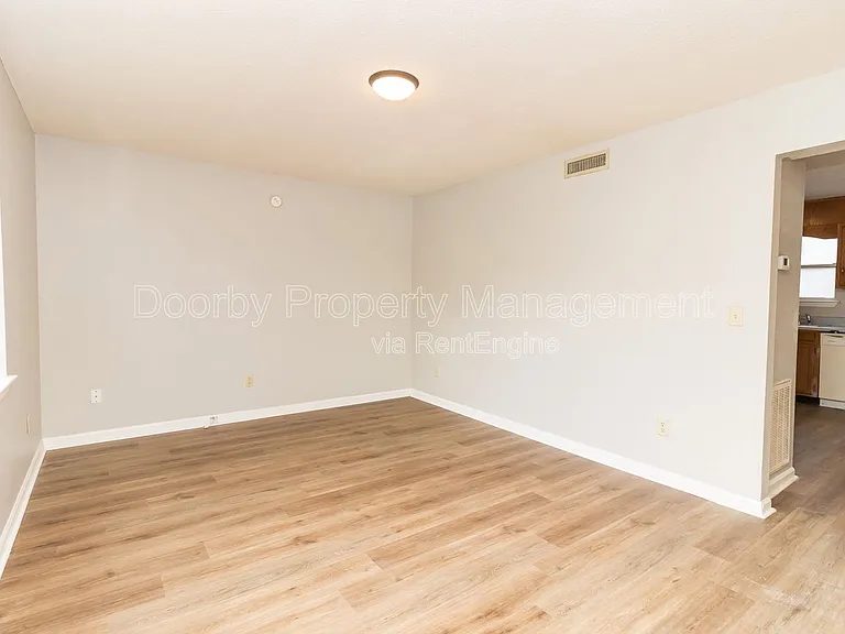 7808 Holiday Hills Cir #A — Photo 6