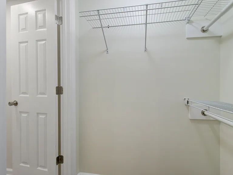 1915 Cherokee St — Photo 16