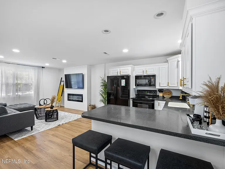 4411 Hartman Rd — Photo 80