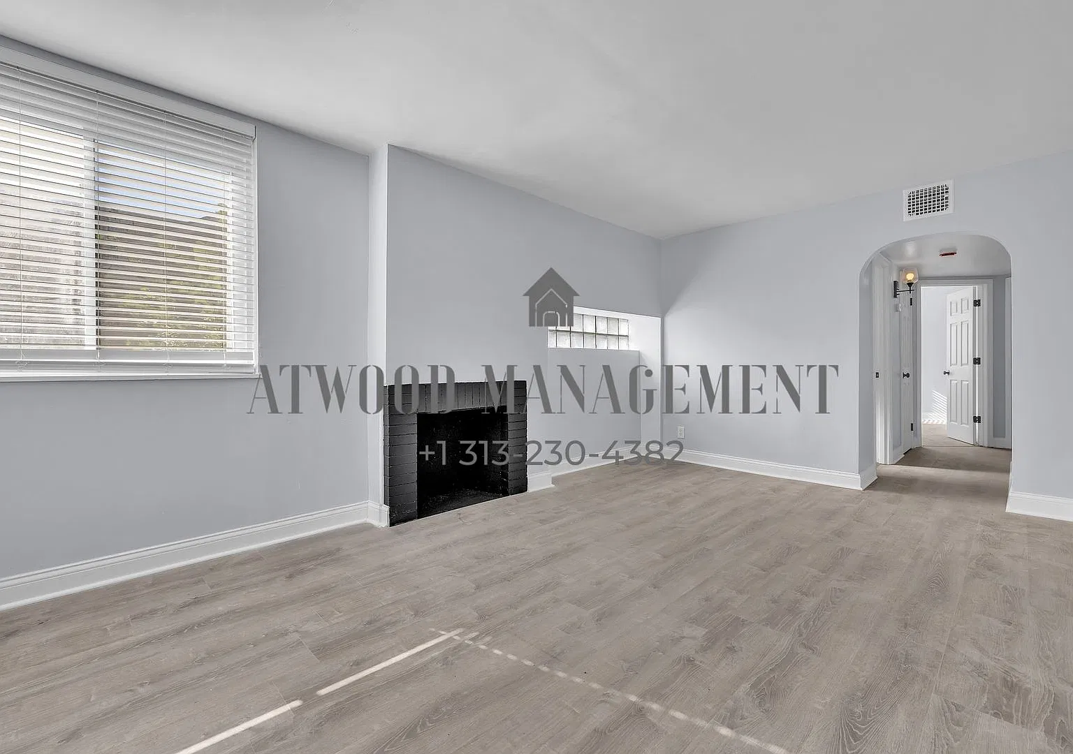 This beautifully updated 3-bedroom, 1-bath single-family home is ready for move-in! — Photo 3