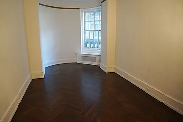 Rented by Verdi Square Realty